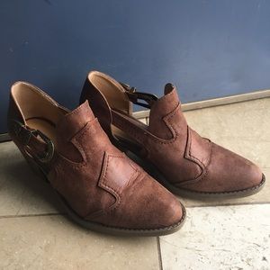 Qupid faux leather booties!